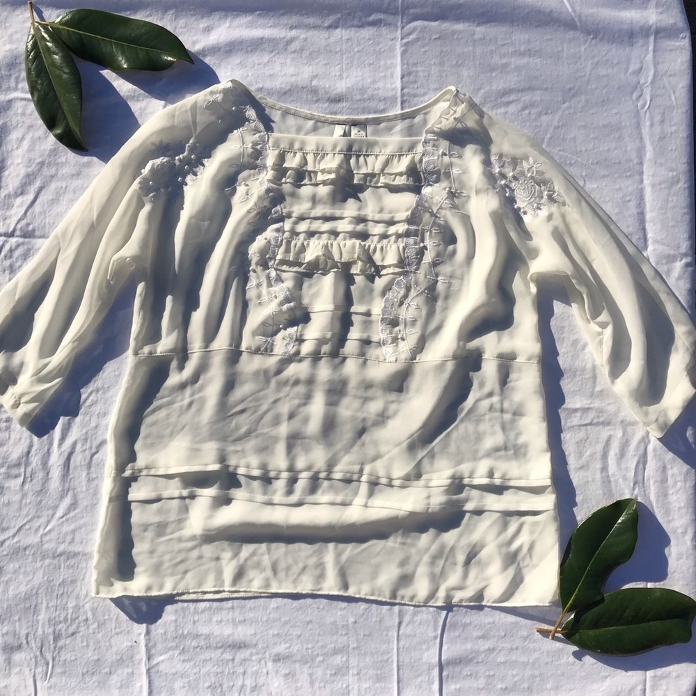 “Lauren Conrad” Medium White Blouse